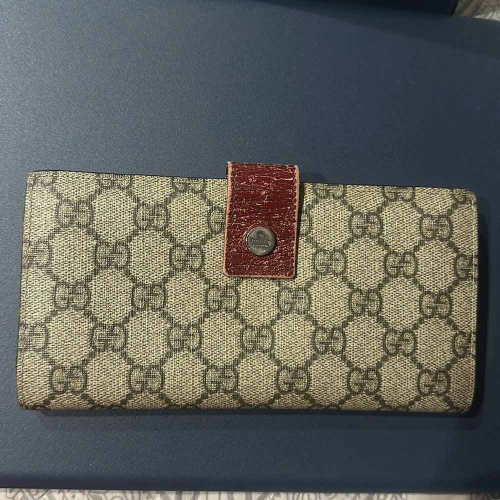 Gucci Long wallet-GG Supreme Red